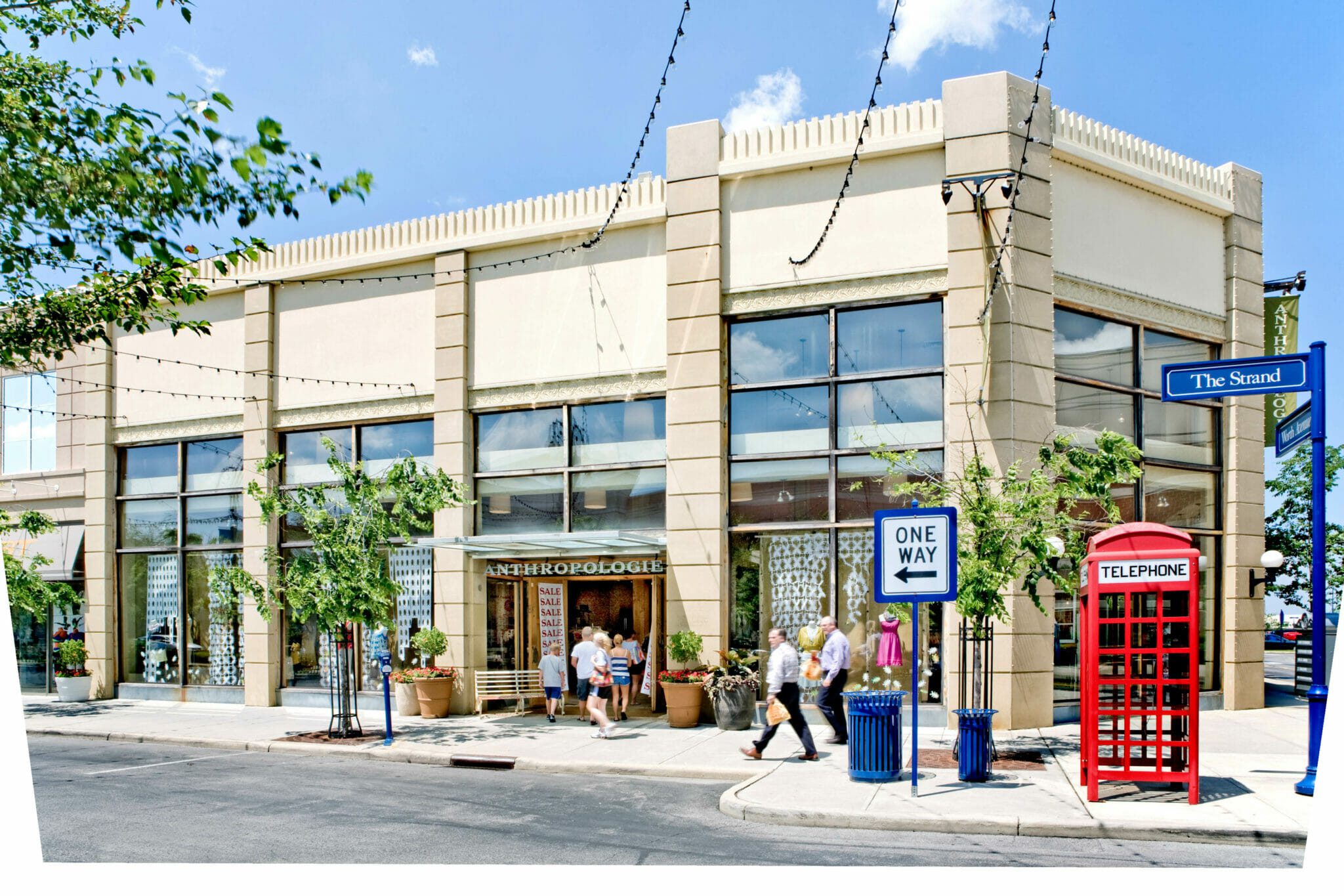 Shop like it’s 1999 Where to Get the Look at Easton Easton Town Center