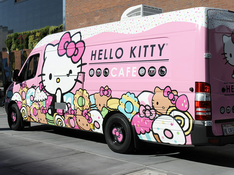 Hello Kitty Café Food Truck.