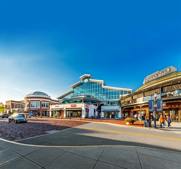 Exterior of the Station Building and surrounding brands at Easton Town Center.