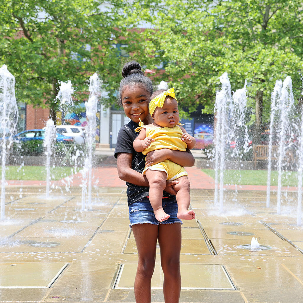 Fountain at Easton Town Center - Picture of Easton Town Center