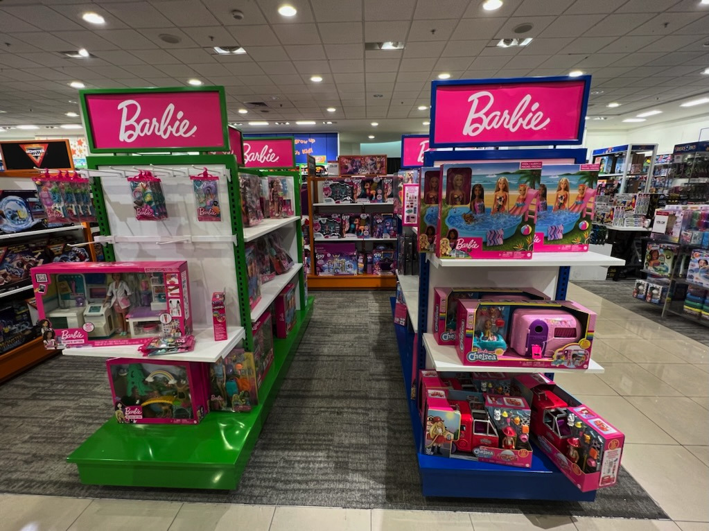 Macy's Toys R Us salesfloor