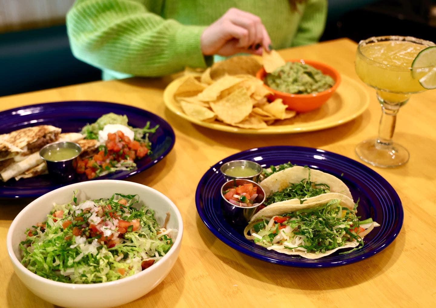 Now Open Dos Hermanos Easton Town Center