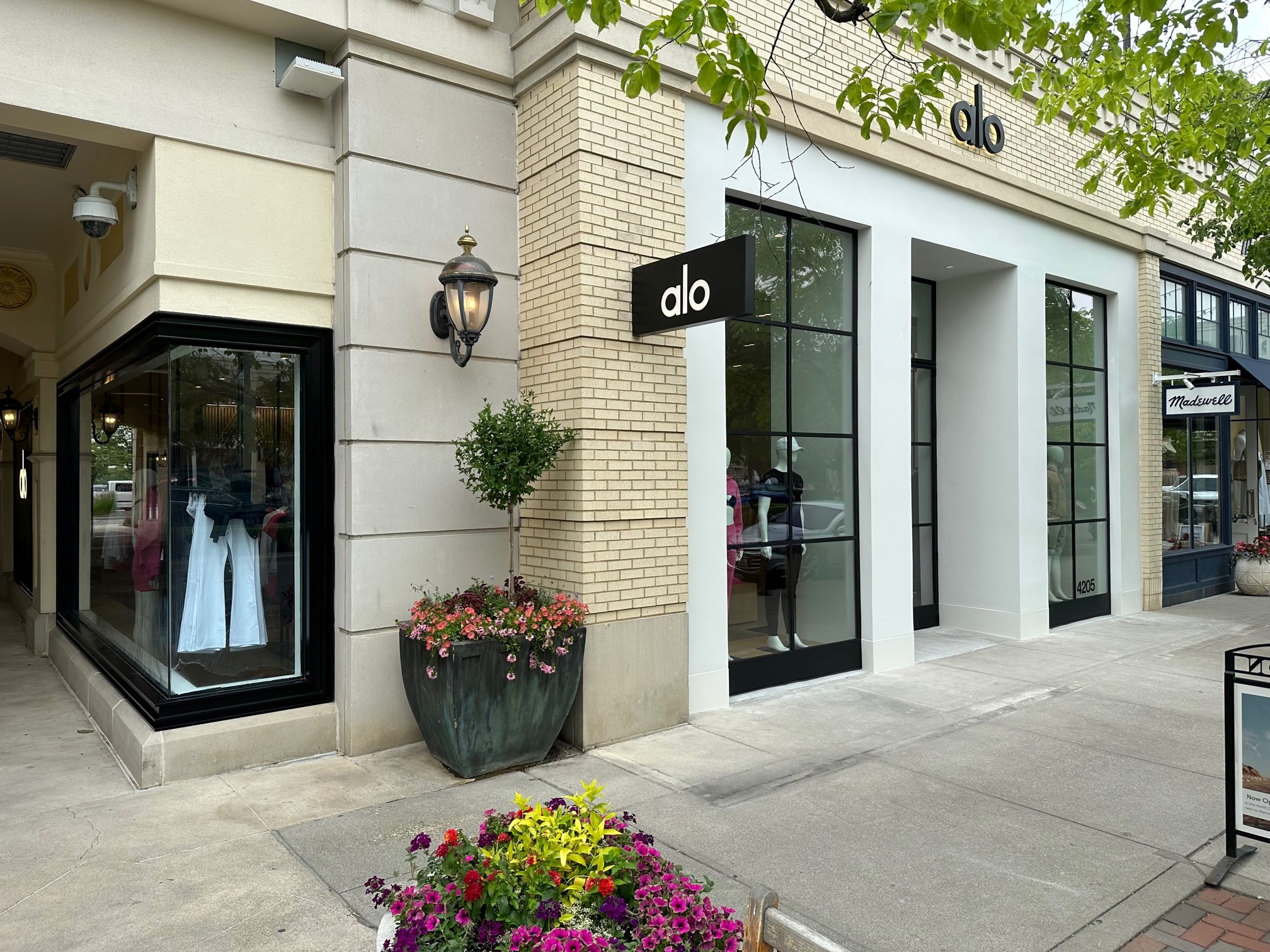 Experiential Athleisure: Alo Yoga to Open New Stores and Recording