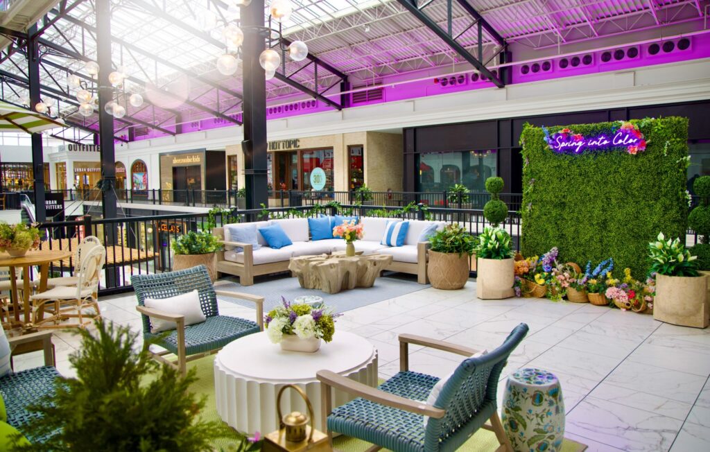 Easton's Blooming Balcony presented by Frontgate