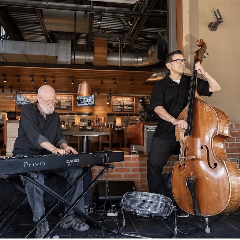 Jazz artists performing on the patio at Northstar Cafe at Easton.